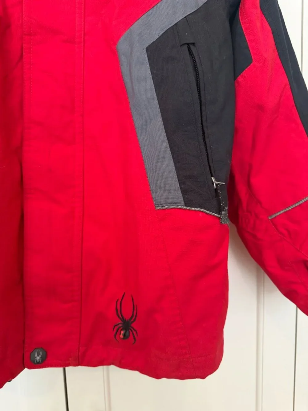 Spyder Youth Ski Jacket | Red, Black, and Gray | Size Youth 12 + Columbia Fleece